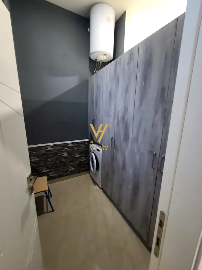 Tirane, jepet me qera apartament 1+1+Ballkon Kati 1, 90 m² 570 € (RRUGA PETI)
