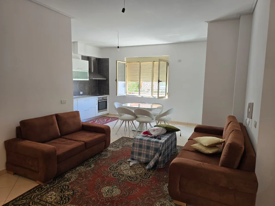 Vlore, shitet apartament 2+1 Kati 5, 94 m² (Rruga Gjergj Kastrioti, Vlore)