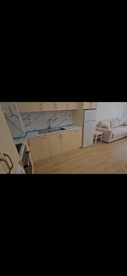 Tirane, jepet me qera apartament 1+1+Ballkon Kati 5, 60 m² 400 € (Rezidenca Kaimi, Ali Demit)