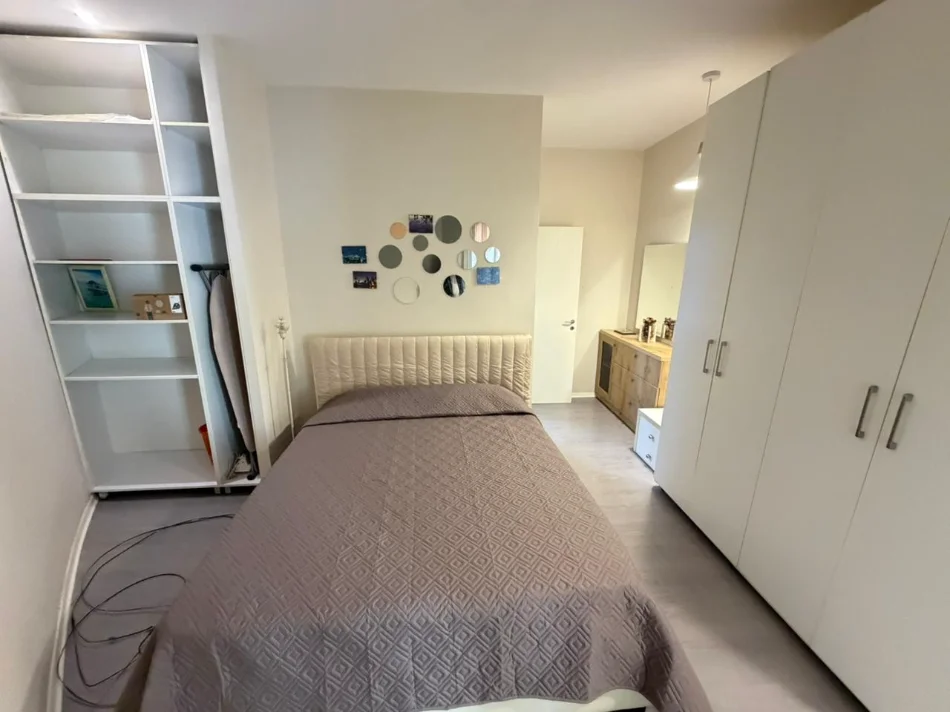 Tirane, jepet me qera apartament 1+1 , 597 € (RRUGA E ELBASANIT)