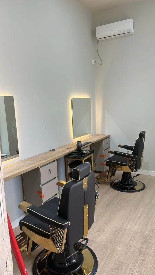Tirane, shitet ambjent biznesi Kati 0, 24 m² 165.000 € (Rruga e Barrikadave)