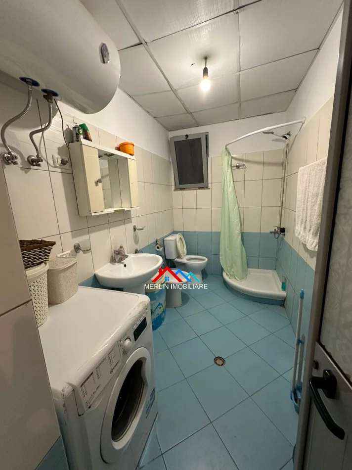 Tirane, jepet me qera apartament 2+1+Ballkon Kati 4, 90 m² 470 € (RRUGA BESIM ALLA,YZBERSIHT)