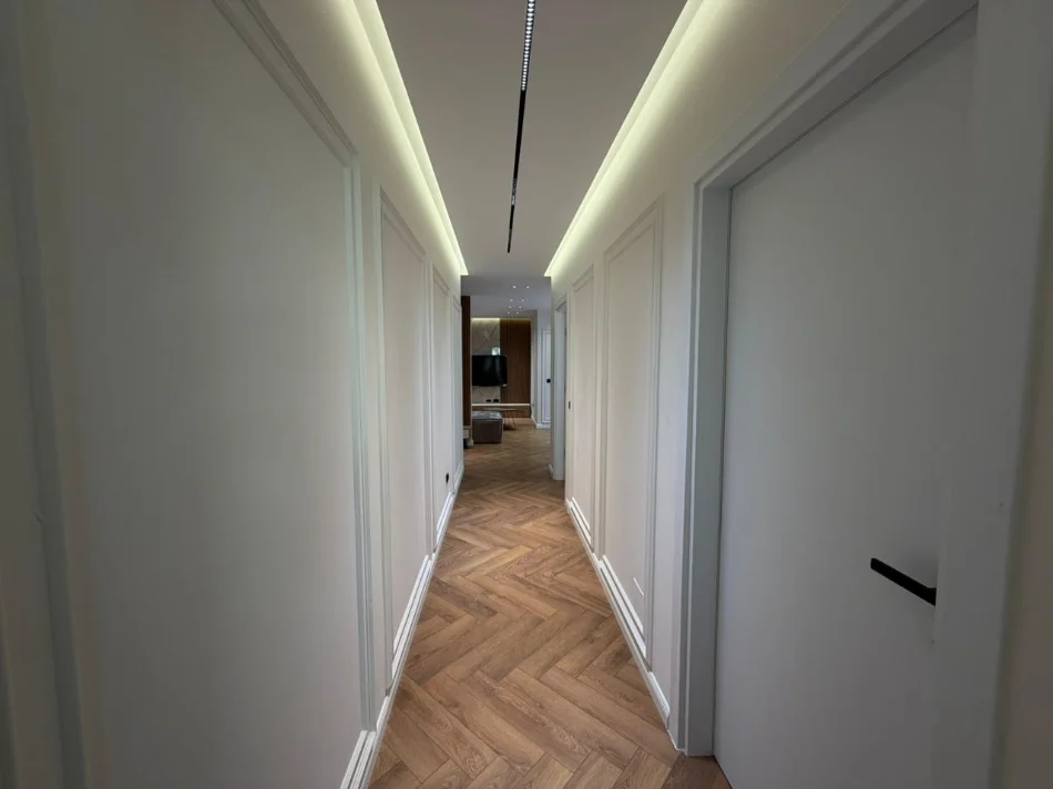 Tirane, shitet apartament 2+1 Kati 7,