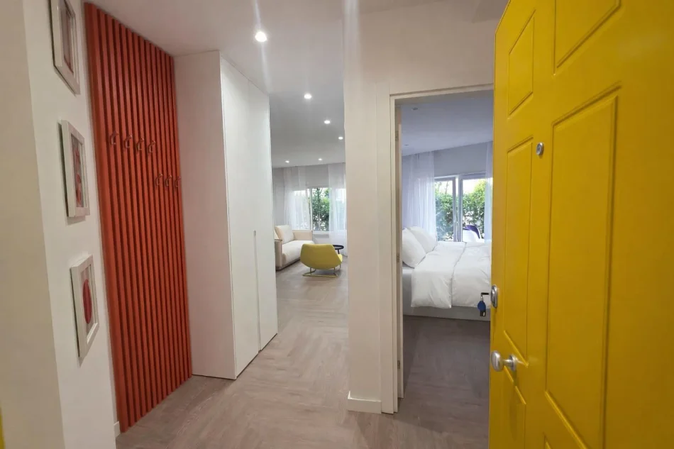 Tirane, jepet me qera apartament 1+1 Kati 1, 75 m² 800 € (kodra e diellit 2)