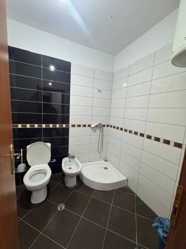 Tirane, jepet me qera apartament 1+1 Kati 4, 60 m² 380 € (ASTIR)