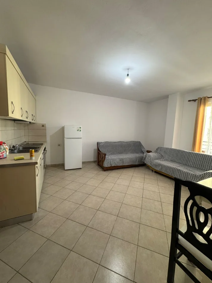 Tirane, jepet me qera apartament 1+1 Kati 4, 60 m² 380 € (ASTIR)