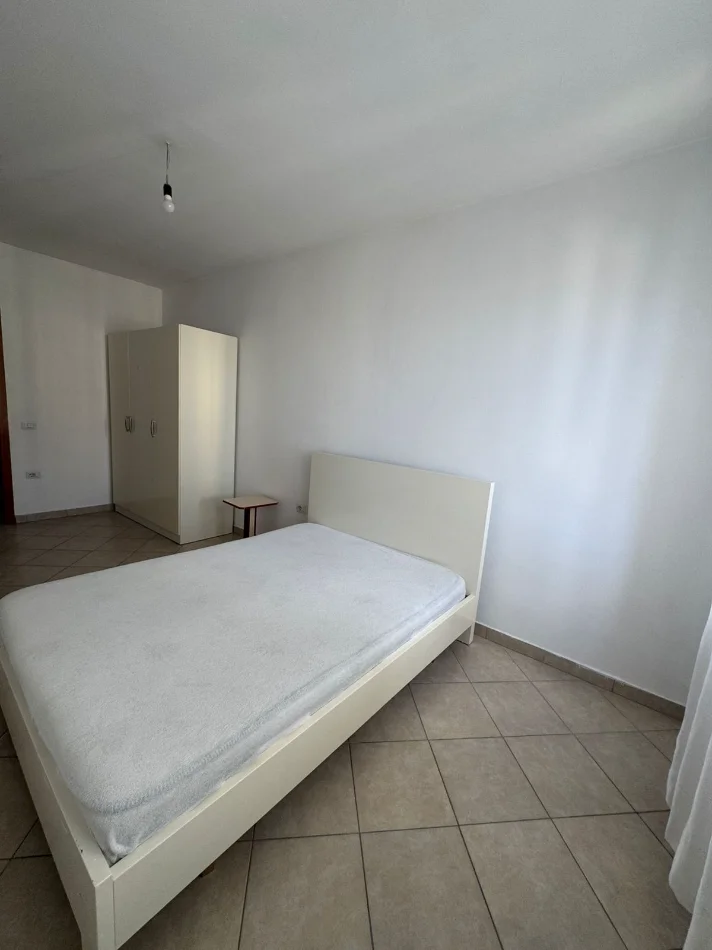 Tirane, jepet me qera apartament 1+1 Kati 4, 60 m² 380 € (ASTIR)