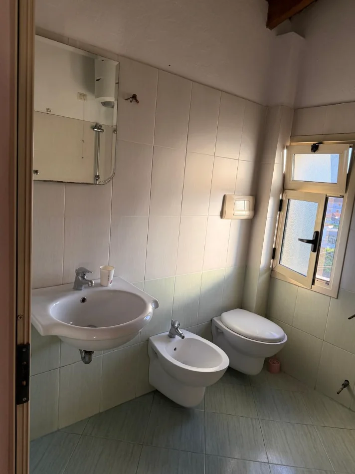 Tirane, jepet me qera apartament 2+1+Ballkon Kati 3, 75 m² 400 € 