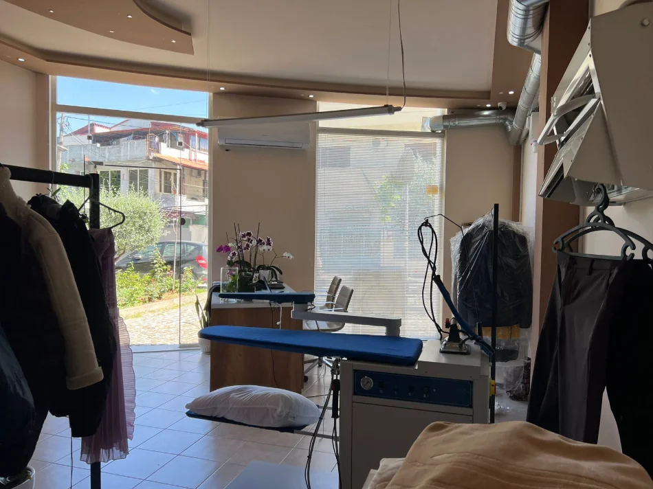 Tirane, shitet dyqan , 64 m² 50.000 € (Siri Kodra)