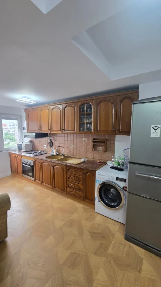 Tirane, shitet apartament 2+1 Kati 6, 71 m² 140.000 € (Selite)