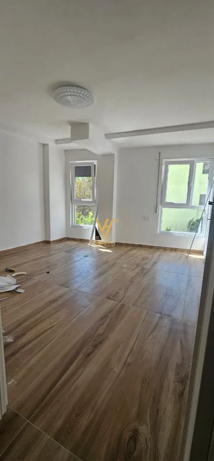 Durres, shitet apartament duplex 2+1+Ballkon Kati 0, 122 m² 175.000 € (GOLEM)