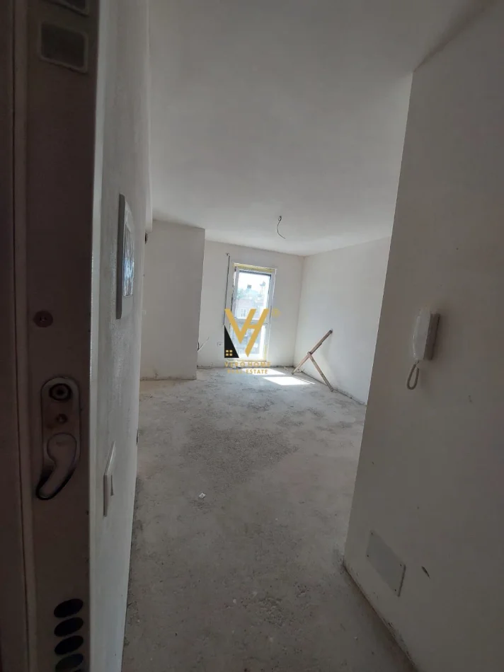 Tirane, shitet apartament 2+1+Ballkon Kati 3, 110 m² 222.000 € (XHAMLLIKU)