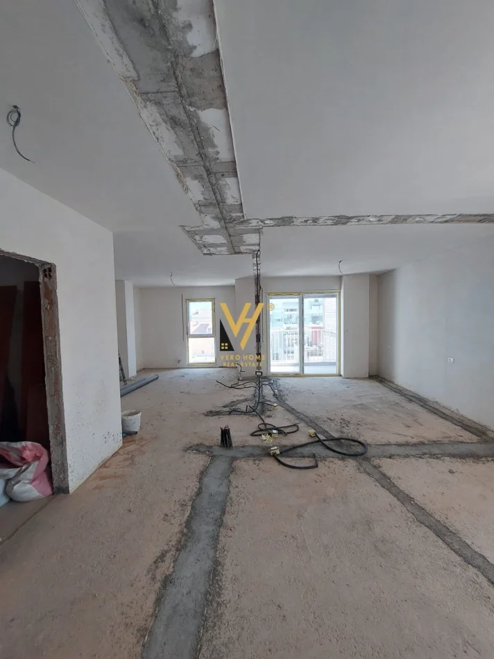 Tirane, shitet apartament 2+1+Ballkon Kati 3, 110 m² 222.000 € (XHAMLLIKU)