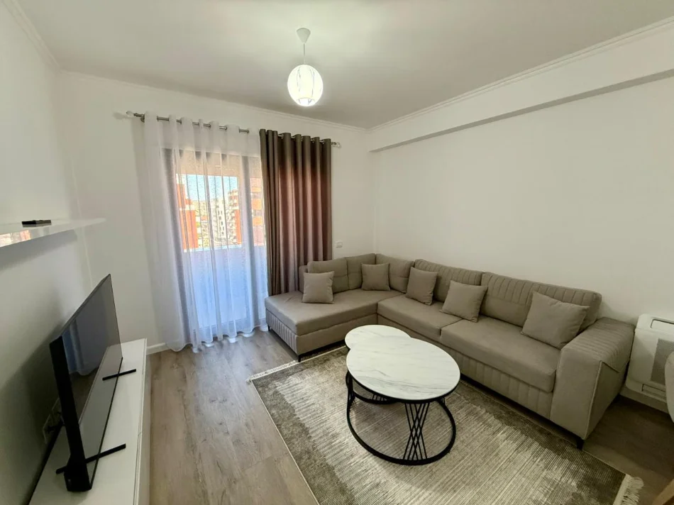 Tirane, jepet me qera apartament 2+1 , (ASTIR)