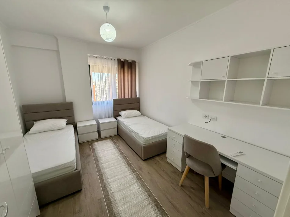 Tirane, jepet me qera apartament 2+1 , (ASTIR)