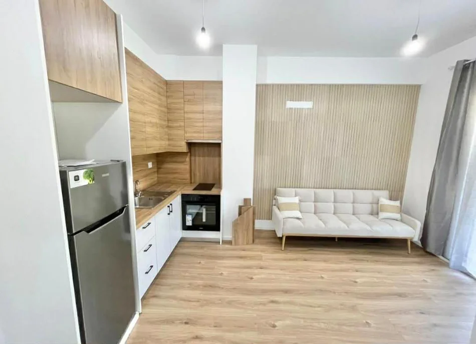 Tirane, jepet me qera apartament 1+1 Kati 2, (fresk)