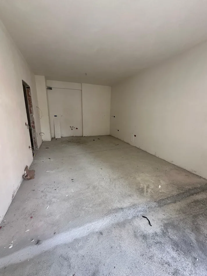Tirane, shitet apartament 2+1+Ballkon Kati 7, 97 m² 140.000 € (Bulevardi Kasharit)