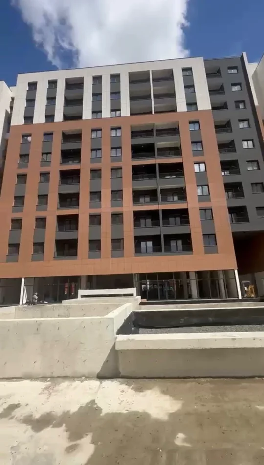 Tirane, shitet apartament 2+1+Ballkon Kati 7, 97 m² 140.000 € (Bulevardi Kasharit)