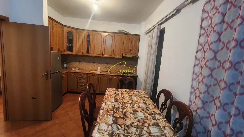 Tirane, jepet me qera apartament 2+1 Kati 1, 100 m² 600 € (RRUGA IRFAN TOMINI)