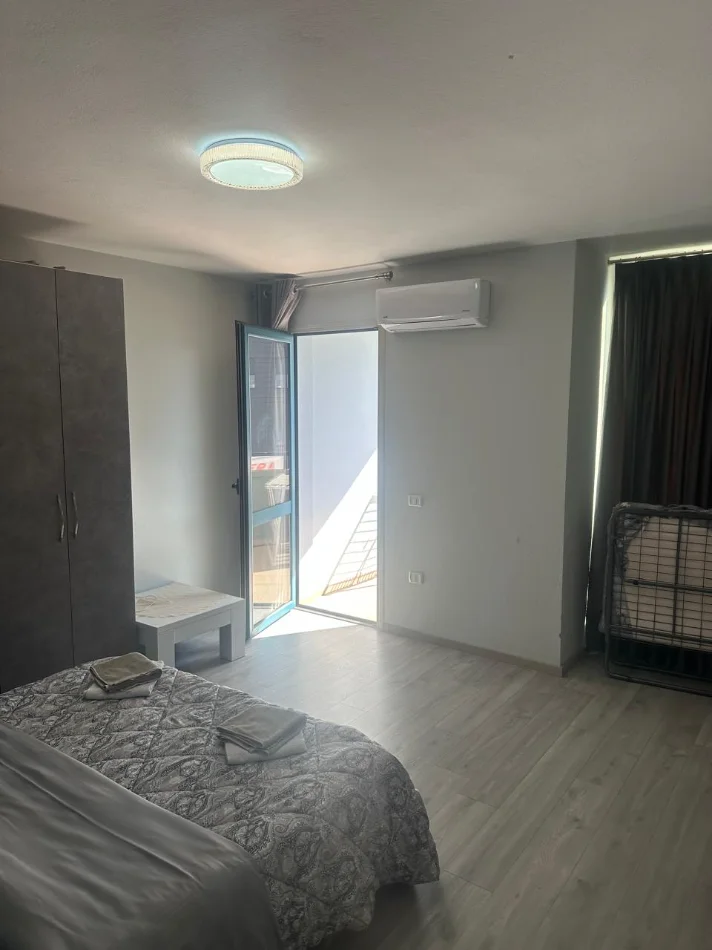 Shqiperi, jepet me qera apartament 2+1 Kati 2, 90 m² 750 € (RRUGA E ELBASANIT)