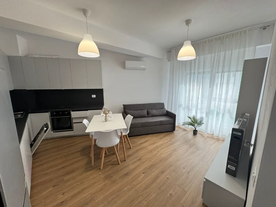 Tirane, jepet me qera apartament 1+1 Kati 6, (Ali Demi)
