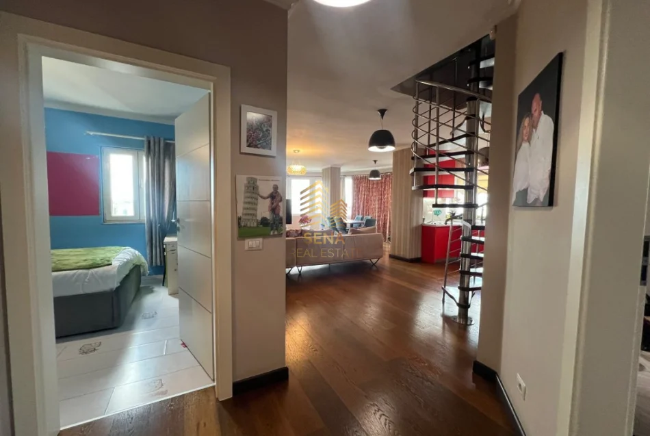 Tirane, shitet apartament 2+1 Kati 10, 102 m² 206.000 € (Rruga e Kavajes)