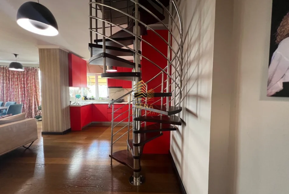 Tirane, shitet apartament 2+1 Kati 10, 102 m² 206.000 € (Rruga e Kavajes)