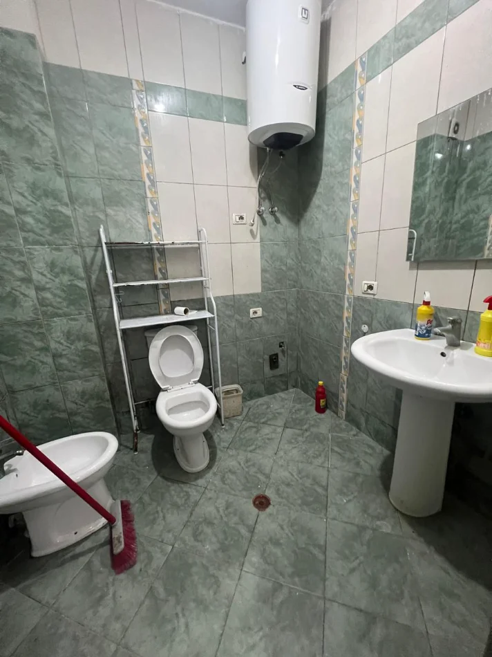 Tirane, shitet apartament 1+1+Ballkon Kati 7, 63 m² 112.000 € (Arc Hotel)