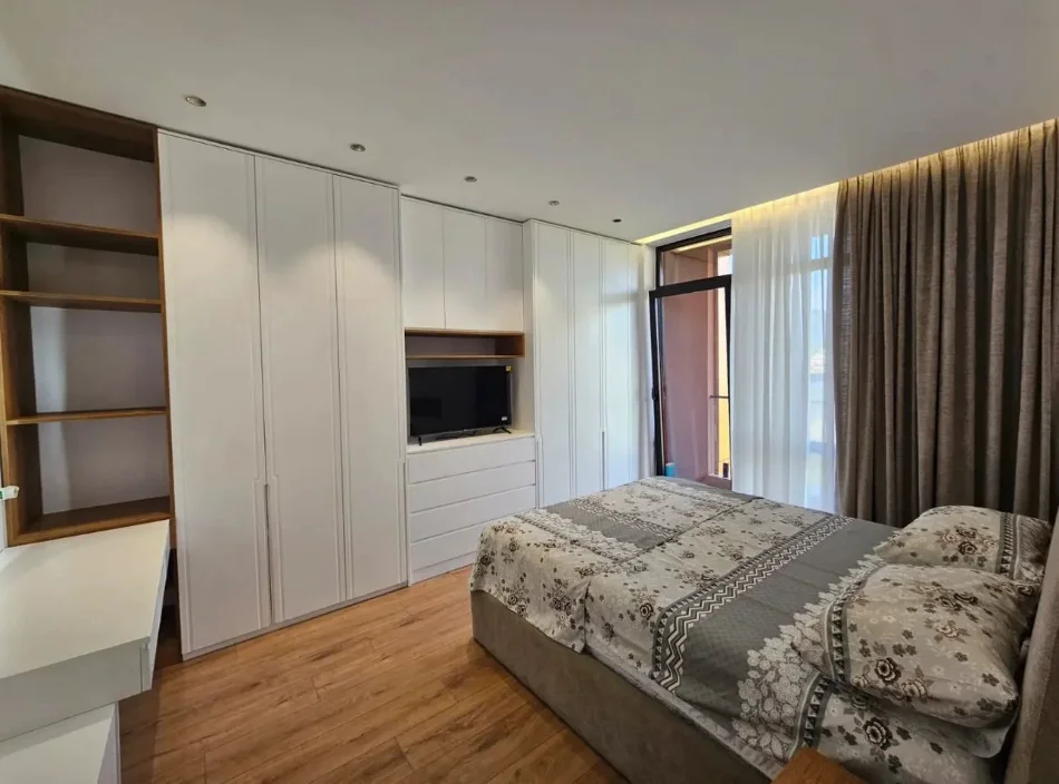 Tirane, jepet me qera apartament 1+1 Kati 6, 650 € (bulevardi i ri)