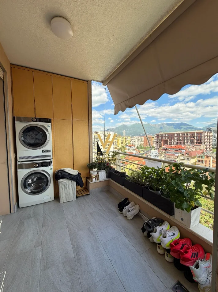 Tirane, shitet apartament 3+1+Ballkon Kati 7, 131 m² 367.000 € (KOMUNA E PARISIT)