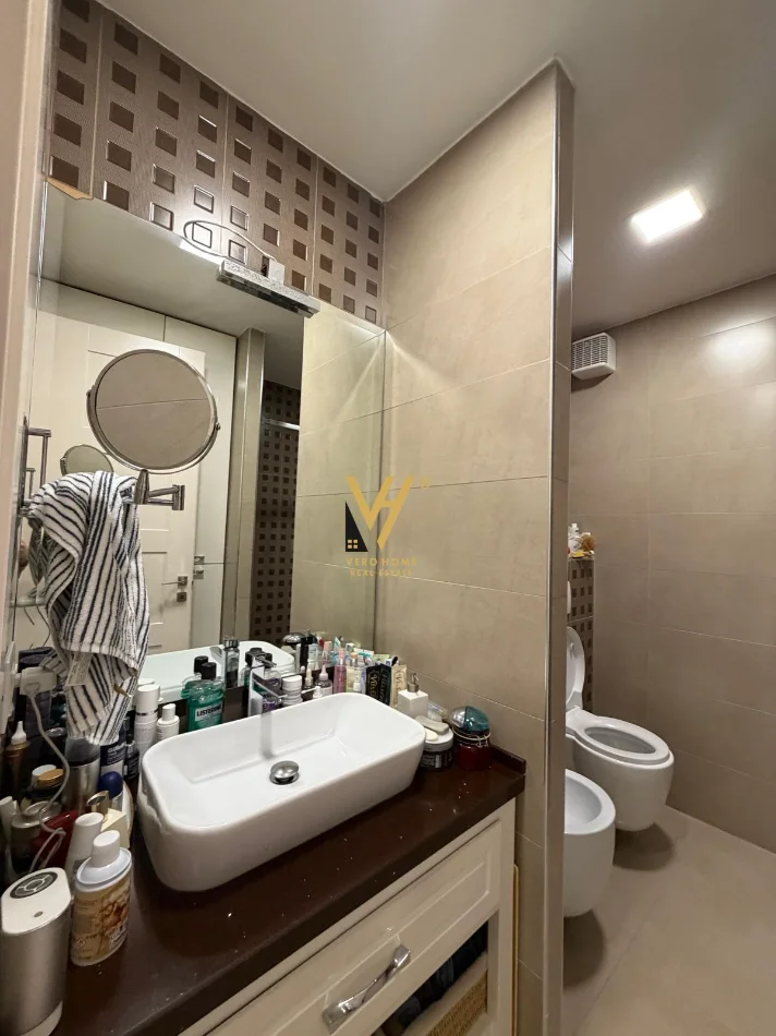 Tirane, shitet apartament 3+1+Ballkon Kati 7, 131 m² 367.000 € (KOMUNA E PARISIT)