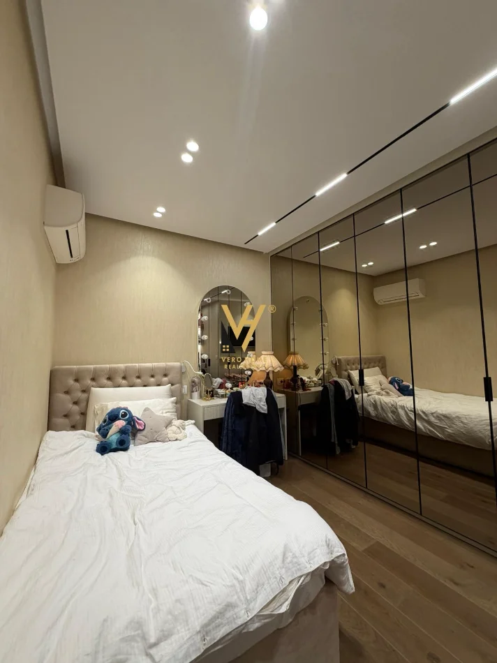 Tirane, shitet apartament 3+1+Ballkon Kati 7, 131 m² 367.000 € (KOMUNA E PARISIT)