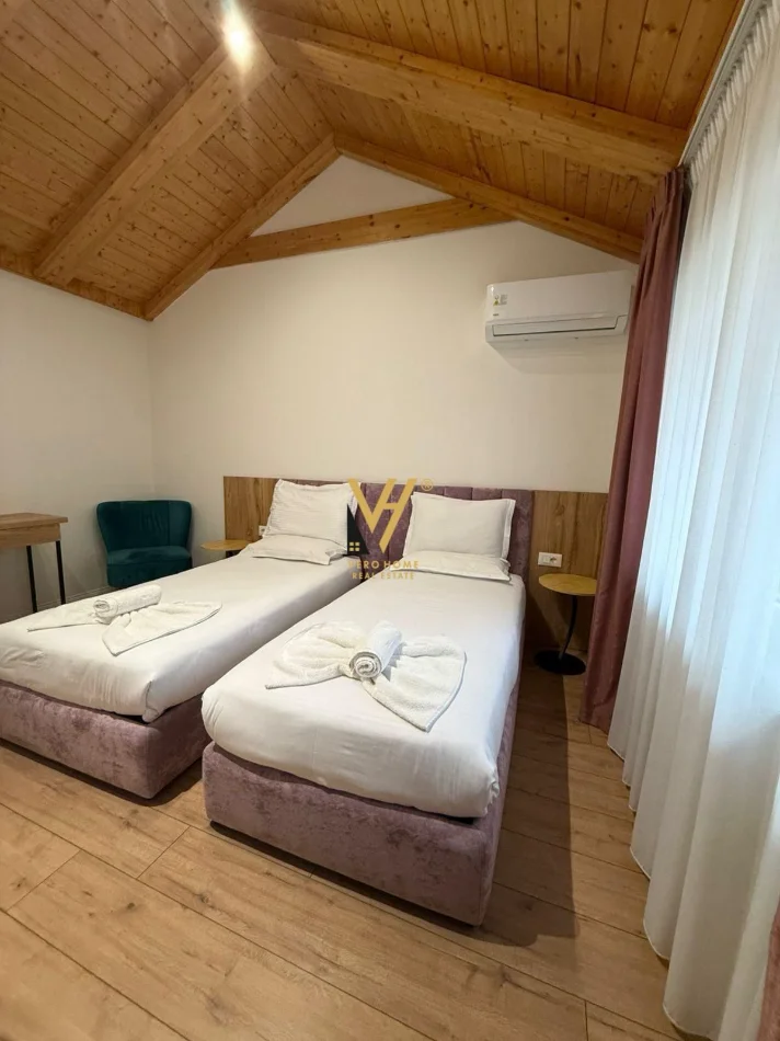 Tirane, jepet me qera hotel Kati 0, 300 m² 7.800 € (RRUGA E DIBRES)