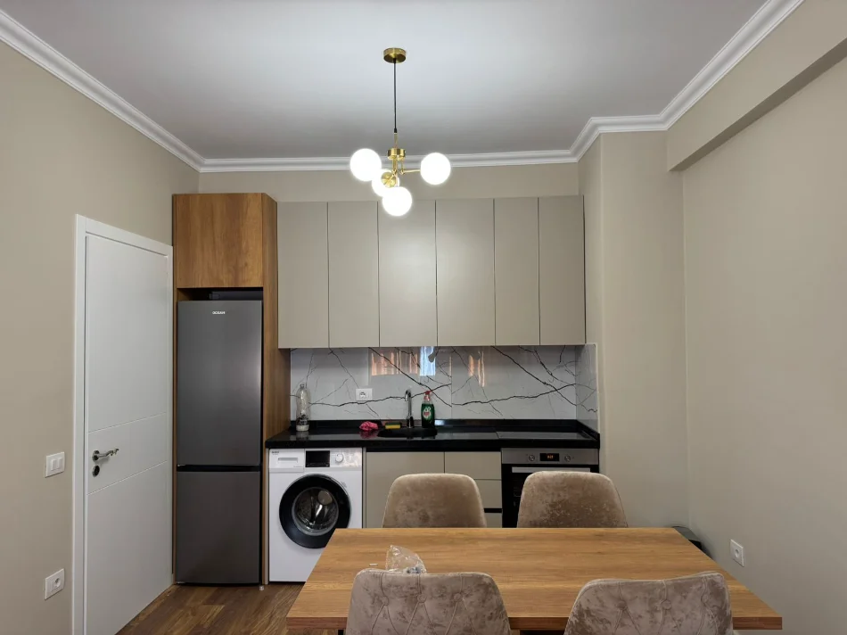 Tirane, jepet me qera apartament 1+1 Kati 3, (ASTIR)
