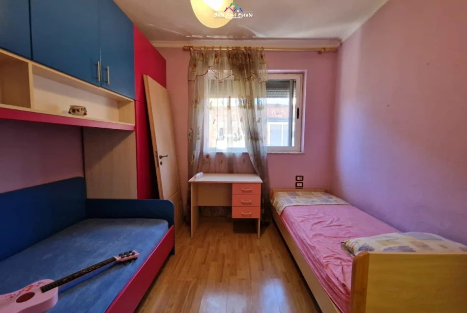 Tirane, shes apartament 2+1 Kati 3, 47 m² 100.000 € (siri kodra)