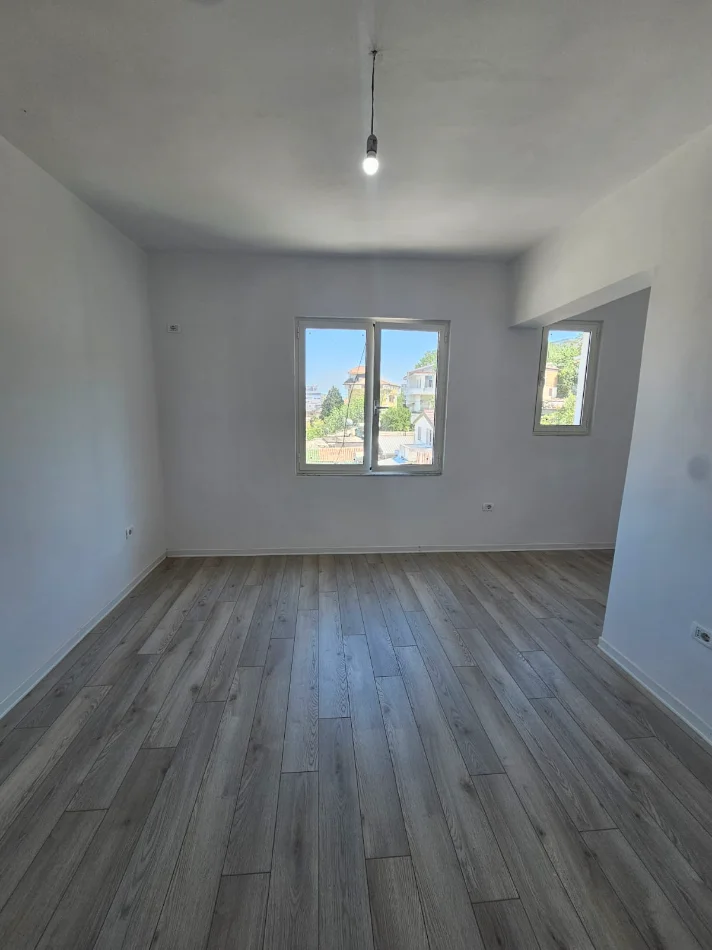 Durres, shitet apartament 2+1+Aneks Kati 3, 63 m² 82.000 € 