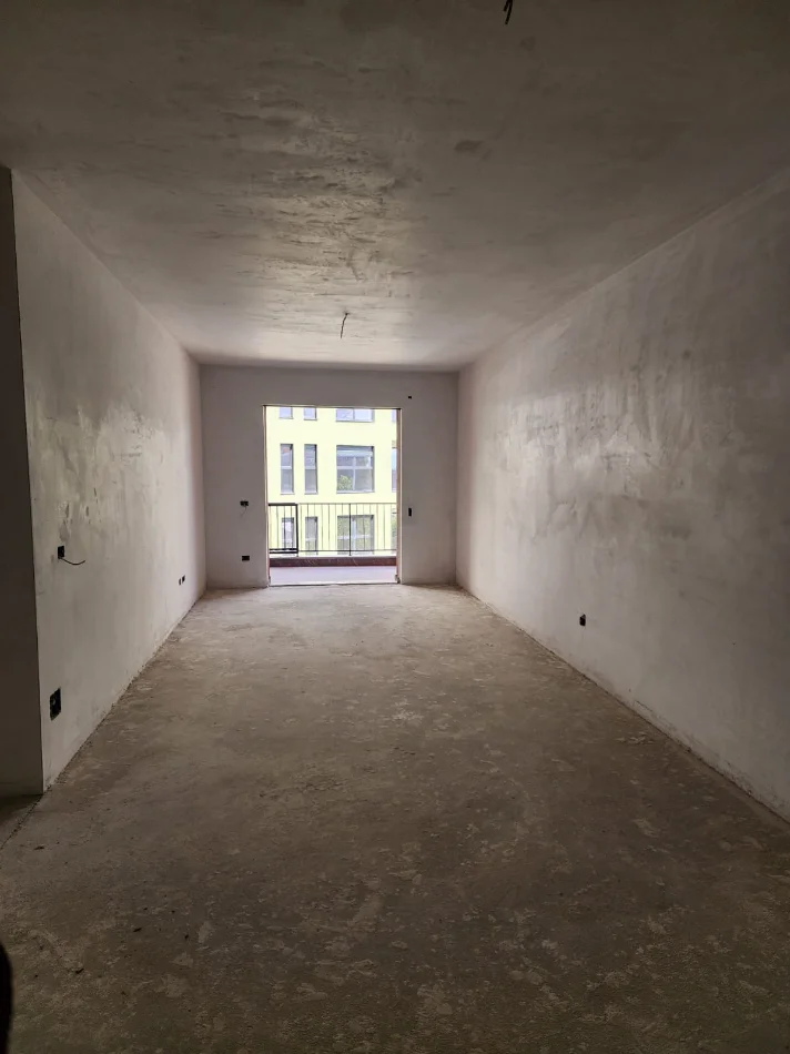 Tirane, shitet apartament 2+1+Aneks+Ballkon Kati 2, 105 m² 121.000 € (paskuqan)