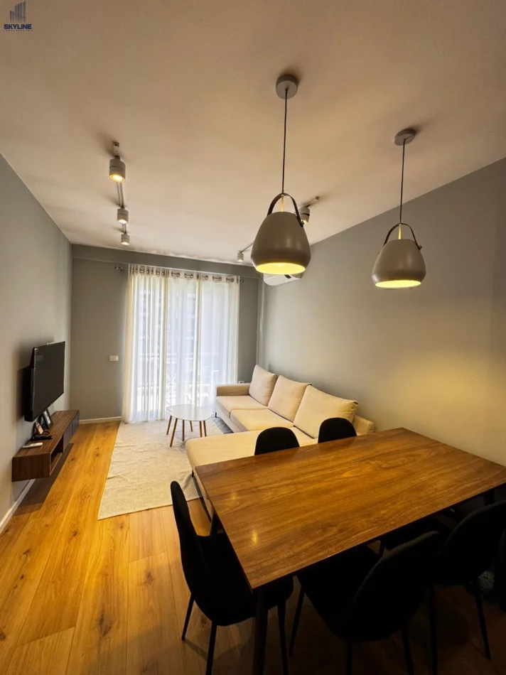Tirane, jepet me qera apartament 1+1 Kati 3, 65 m² 650 € (Astir)