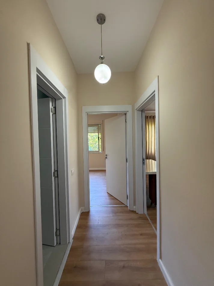 Tirane, shitet apartament 2+1+Ballkon Kati 3, 98 m² 234.000 € (Rruga Mine Peza)