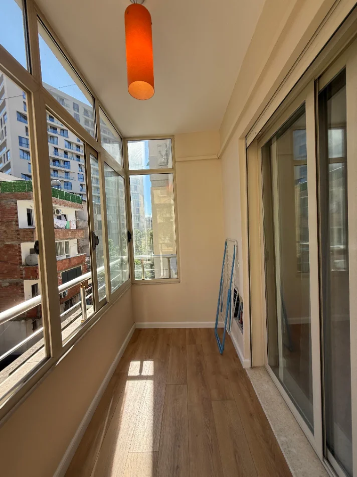 Tirane, shitet apartament 1+1+Ballkon Kati 3, 67 m² 163.000 € (Rruga Mine Peza)