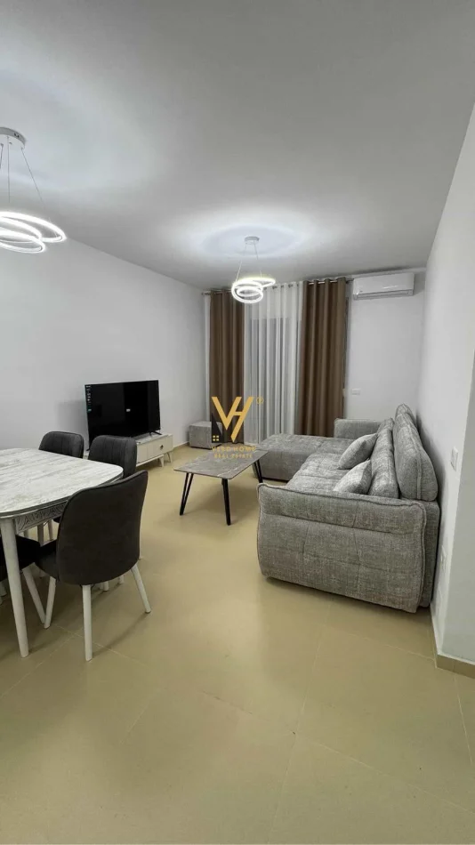Tirane, jepet me qera apartament 2+1+Ballkon Kati 6, 107 m² 720 € (ISH PARKU)