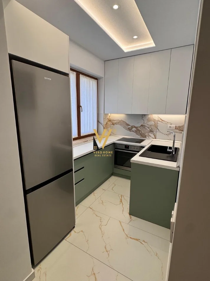 Tirane, jepet me qera apartament Dublex Kati 3, 60 m² 670 € (RRUGA E DIBRES)