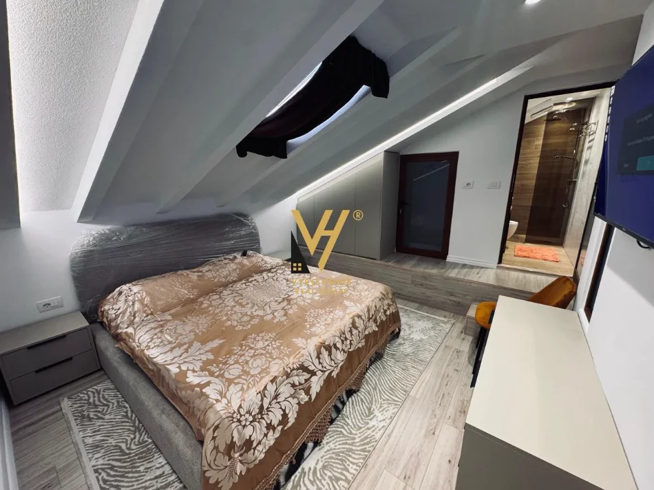 Tirane, jepet me qera apartament Dublex Kati 3, 60 m² 670 € (RRUGA E DIBRES)