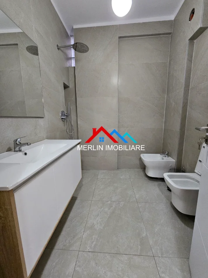 Tirane, shitet apartament 2+1+Ballkon Kati 3, 98 m² 234.000 € (RRUGA MINE PEZA)
