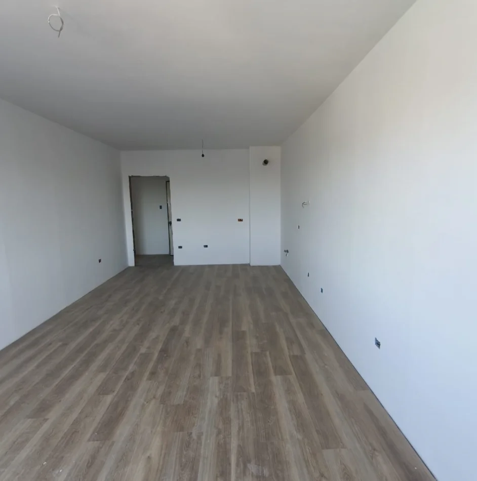 Shitet apartament 2+1 Kati 6, 89 m² (te Shehu Construction, Paskuqan)
