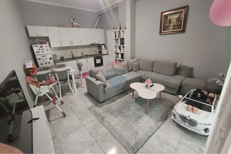 Shitet apartament 2+1 Kati 2, Tirane