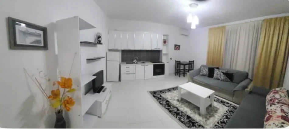 Tirane, jepet me qera apartament 1+1+Ballkon Kati 1, 65 m² 500 € 
