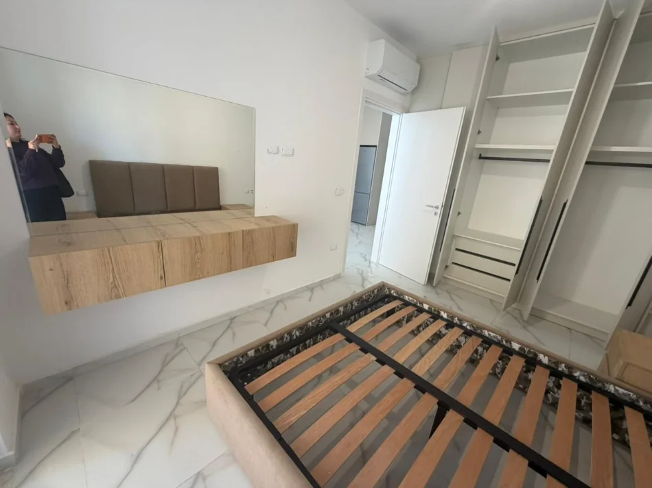 Tirane, jepet me qera apartament 1+1+Ballkon Kati 2, 65 m² 500 € 