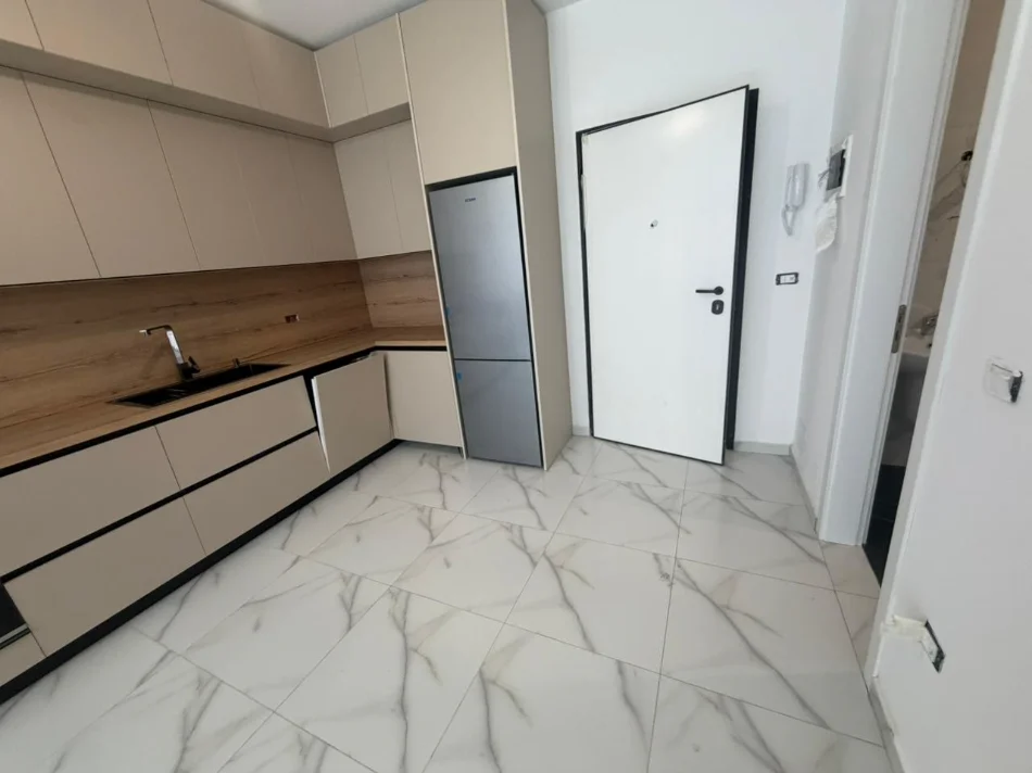 Tirane, jepet me qera apartament 1+1+Ballkon Kati 2, 65 m² 500 € 