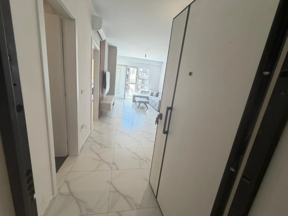 Tirane, jepet me qera apartament 1+1+Ballkon Kati 2, 65 m² 500 € 